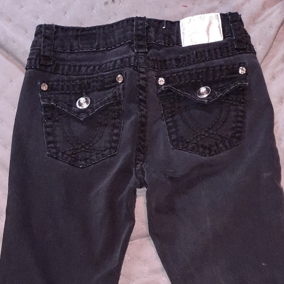 Pair of women's size 7 black boot cut jeans - Picture 2 of 3